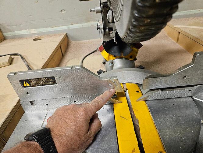 miter saw fence 2